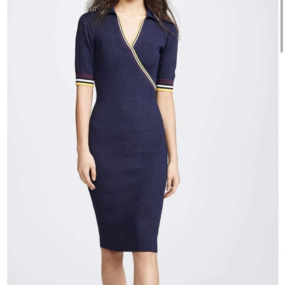 PARKER Women's Monty Short Sleeve
V-Neck Fitted Midi Knit Dress Medium